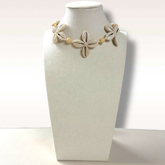 Free People Happy Days Shell Necklace NWT Neutral Bohemian Beach Choker Summer - Picture 4 of 16